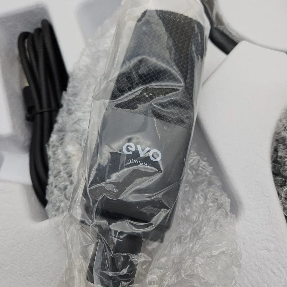 Audient EVO Studio Recording Bundle USB Microphone Headphones New Open Box